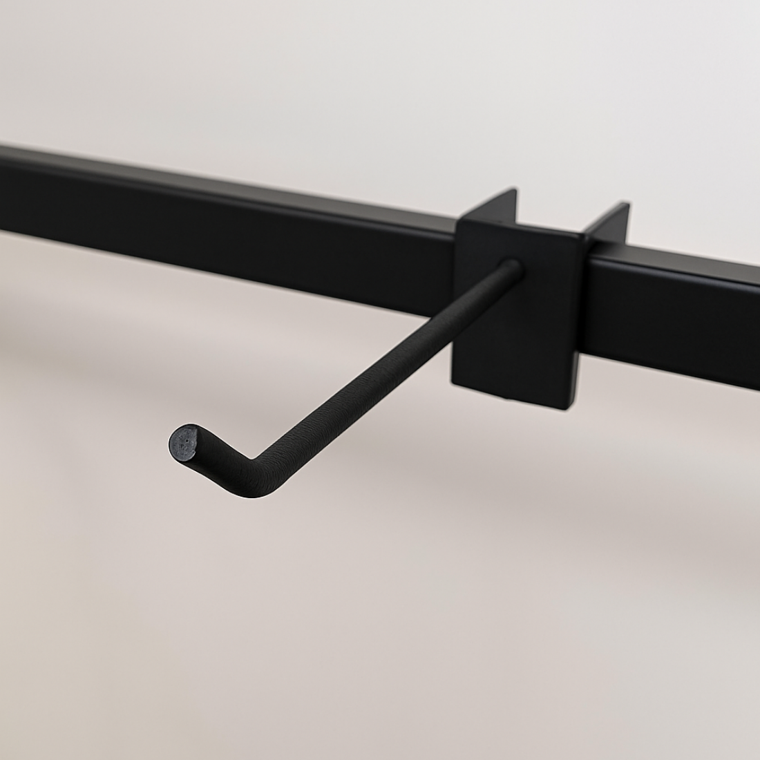 Άγκιστρο κρέμασης για μπάρα