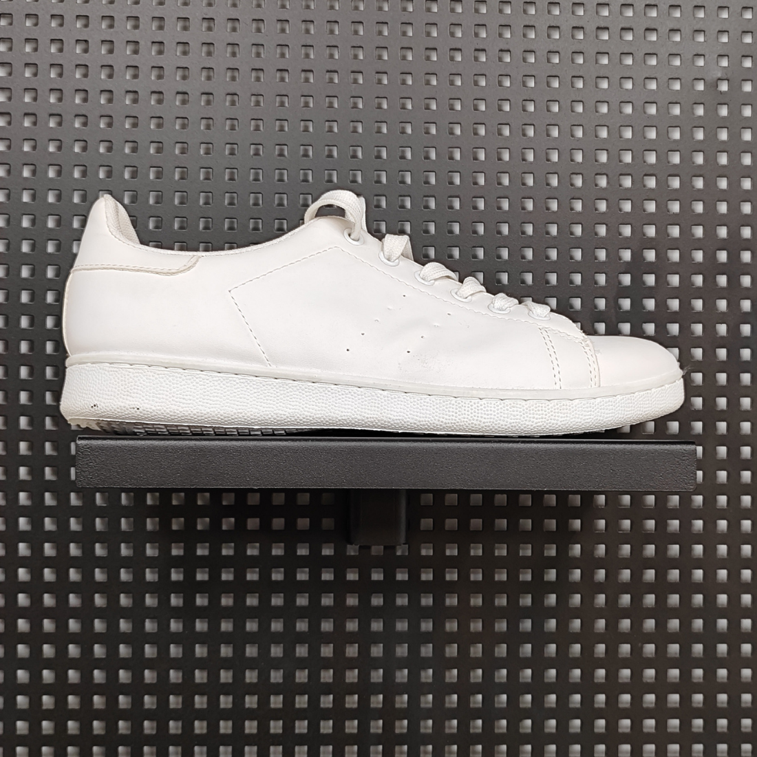 Ραφάκι παπουτσιού για διάτρητη λαμαρίνα